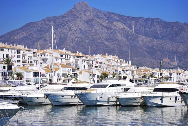 Hostal La Colonia ماربيا المظهر الخارجي الصورة